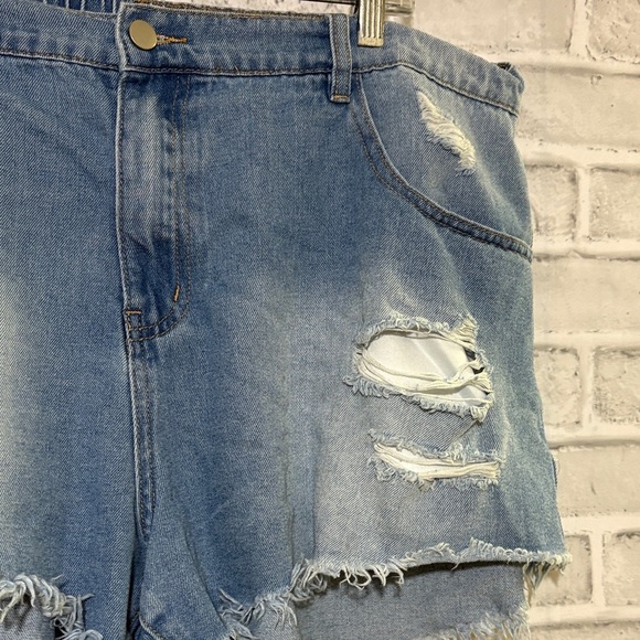 SHEIN Blue Distressed elastic waist Jean Shorts, 4XL - Picture 4 of 9